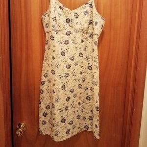 Lovely Gap linen sundress